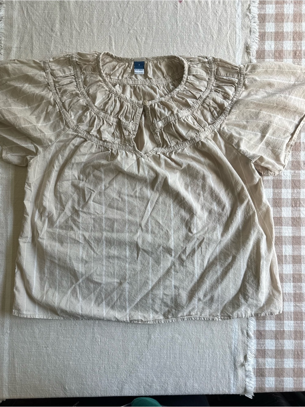 Old Navy Cream stripe flutter sleeve blouse